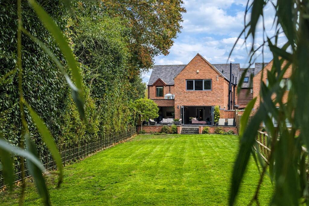 4-bed house on Willow Lodge, Barnett Close, Cossington, £750,000