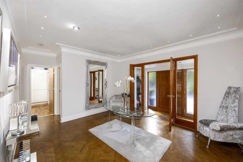 House in Brighton - View 5
