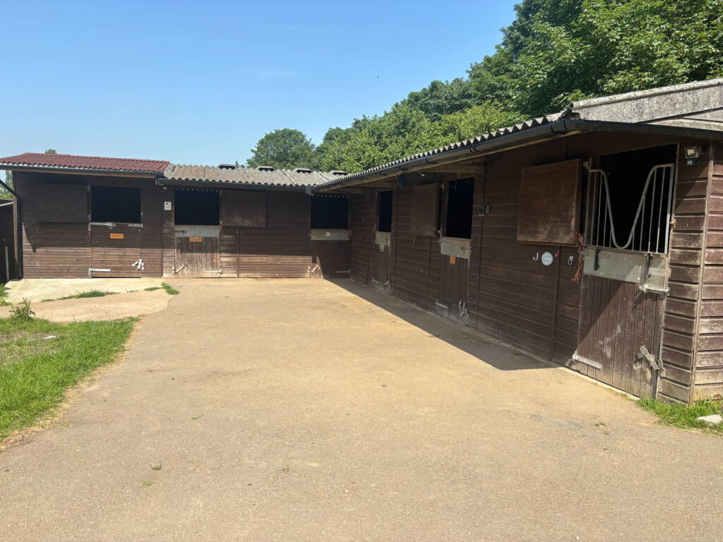 Main image of property: New Barn Stables, Plympton, PL7 1UB