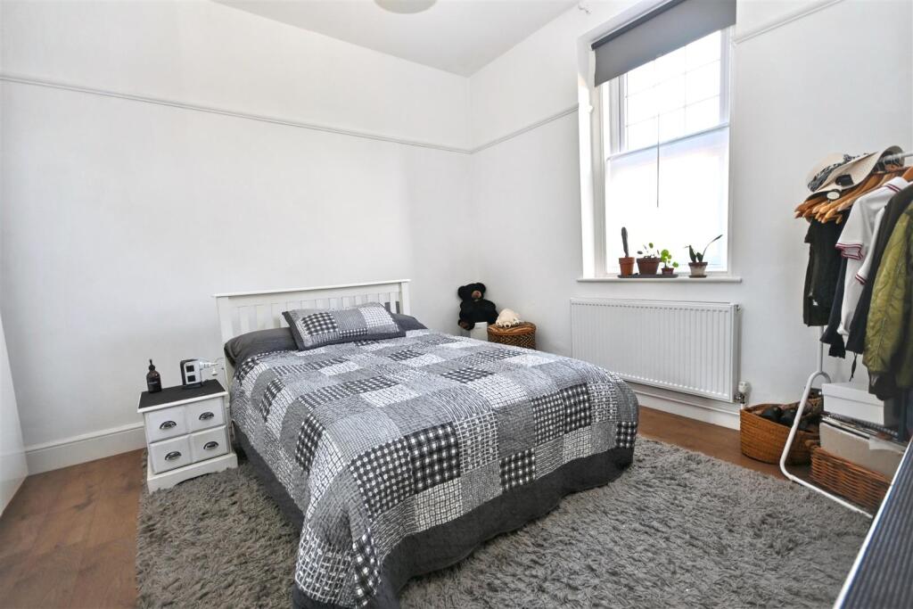 Apartment in Eastbourne, Old Town - More