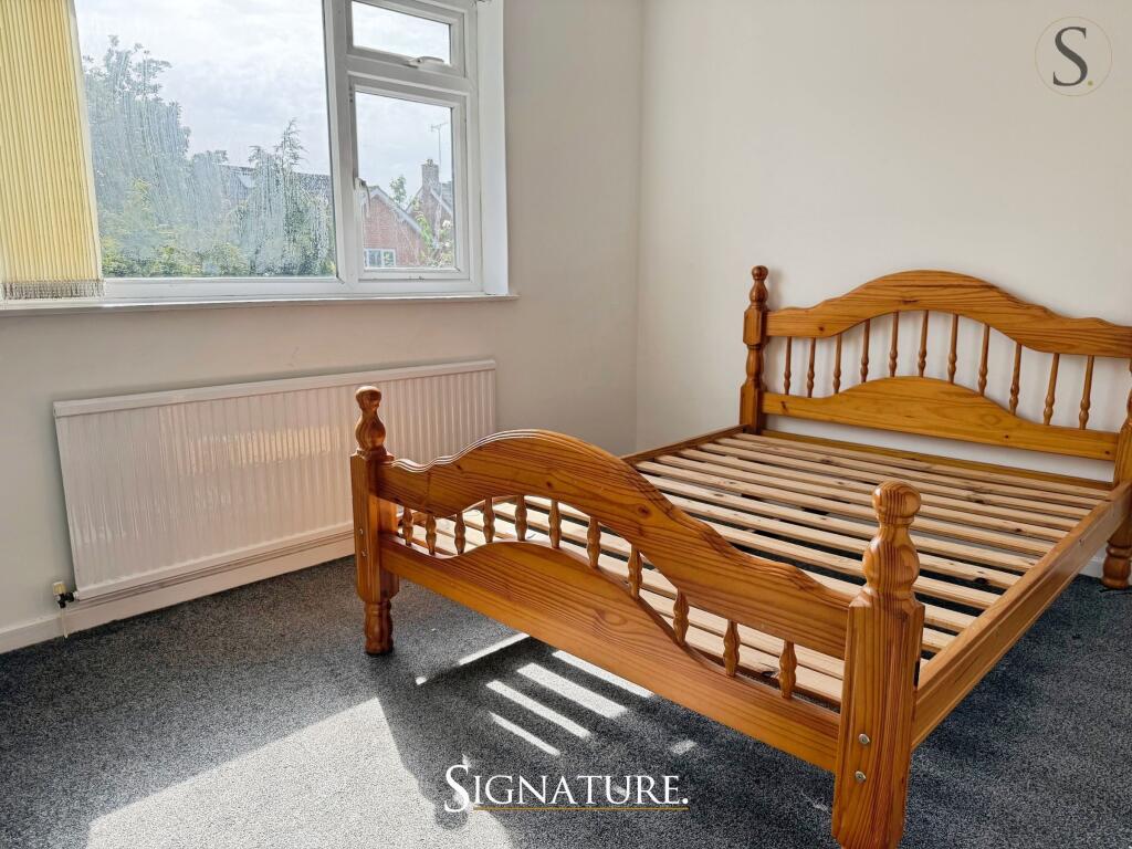 Kensington Close, Oadby, Leicester - More