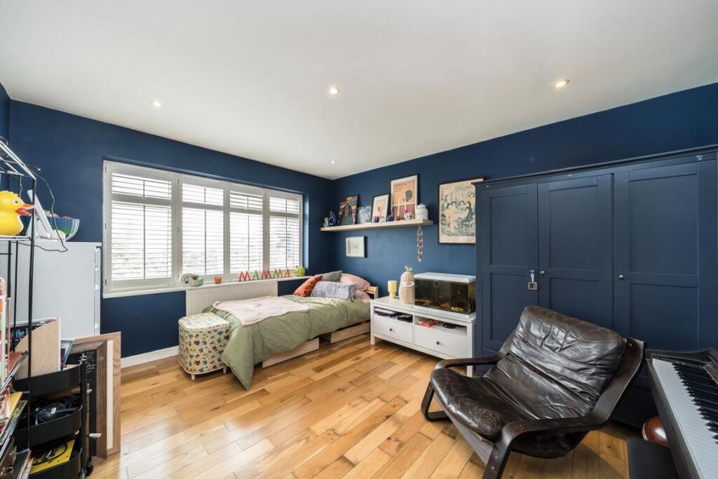 Apartment in London - View 5