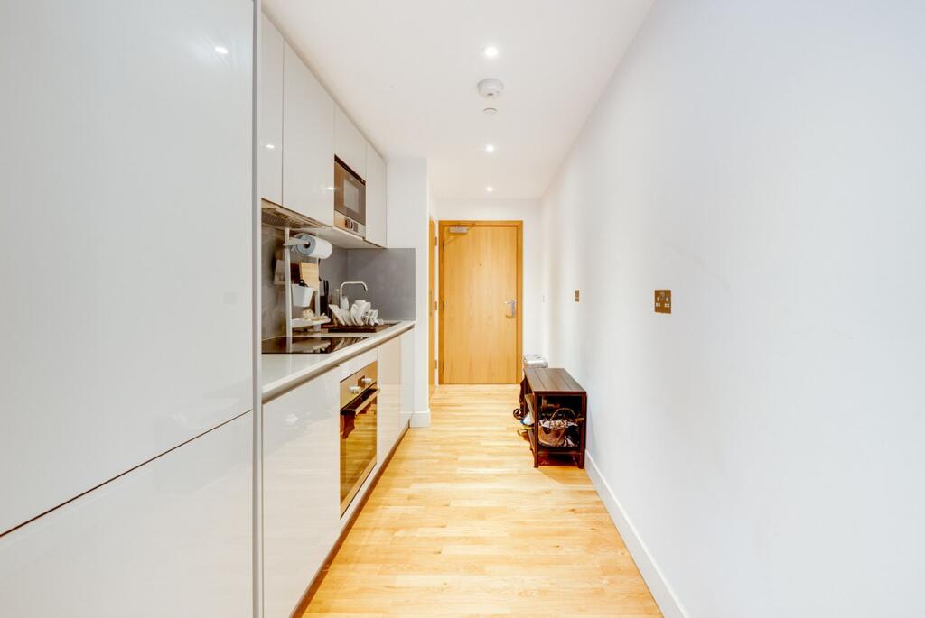 Apartment in London - View 4