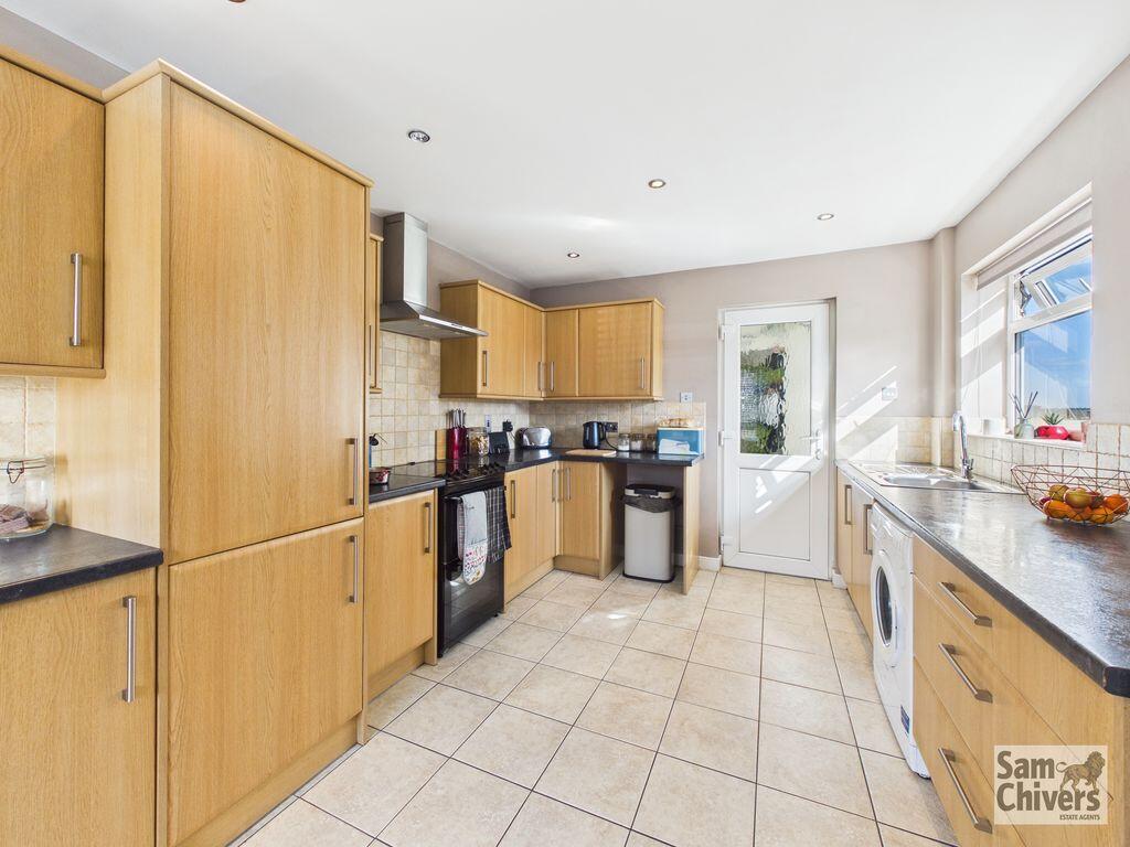 Rogers Close, Clutton photo 4