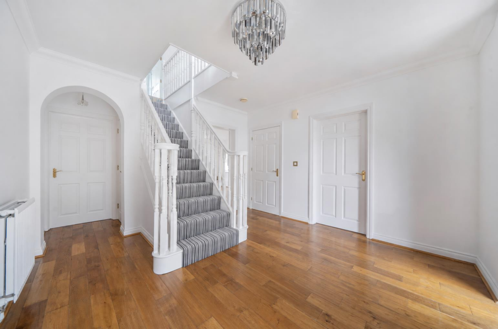 House in Surrey Heath, Frimley Green - View 5