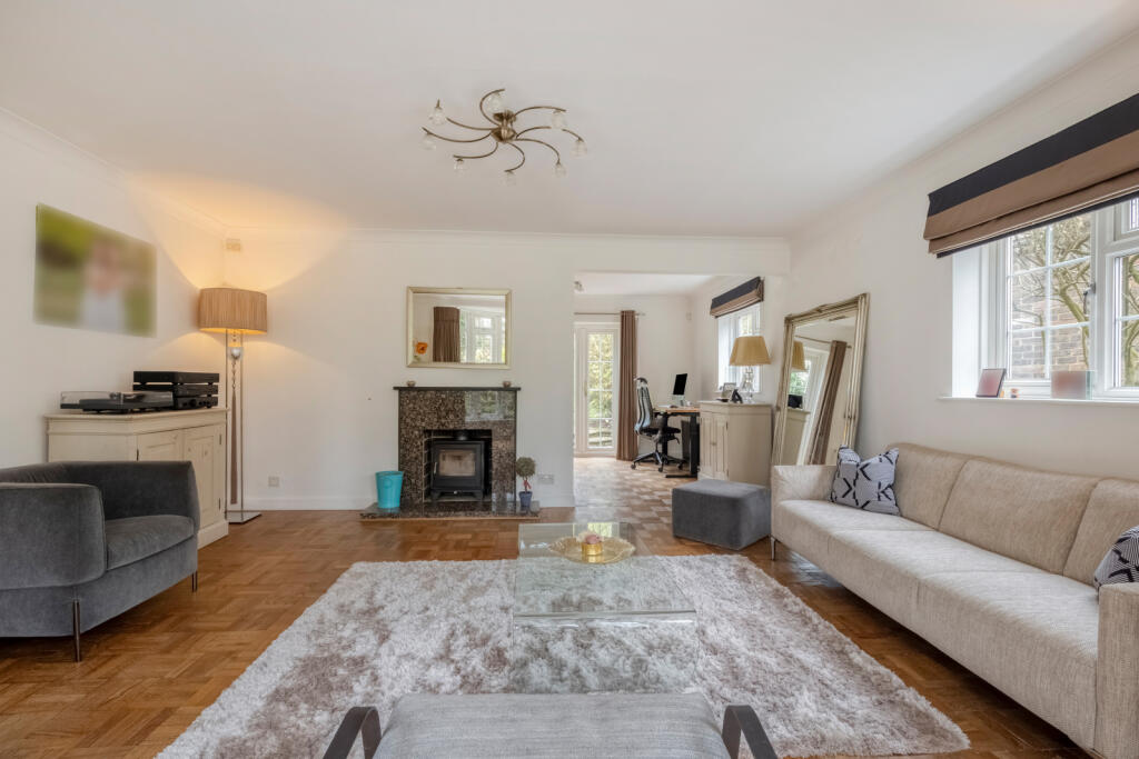House in Kingston upon Thames - View 5