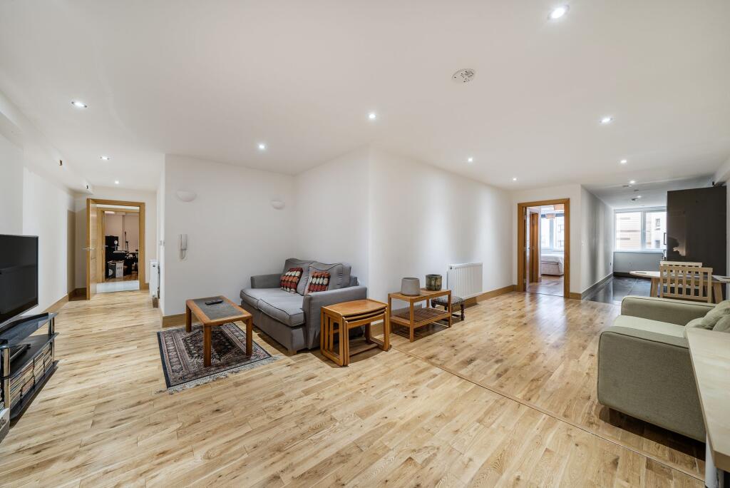 Main image of property: Scarbrook Road, Stoneham House, CR0