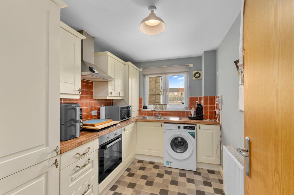 Apartment in Bathgate, West Lothian - View 4