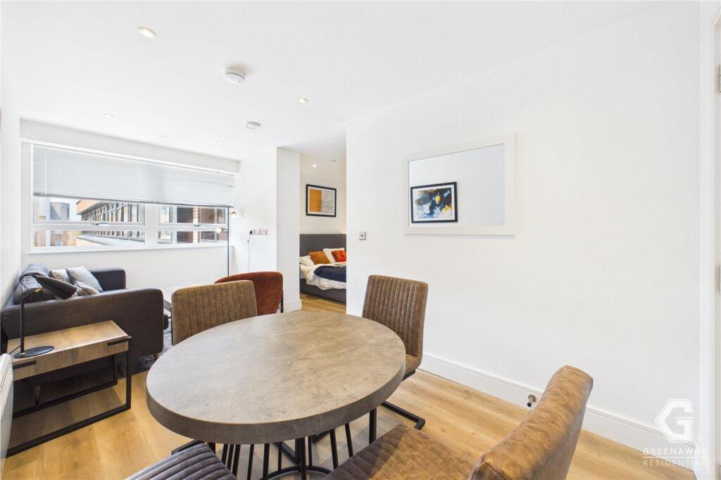 Apartment in Redhill - View 4