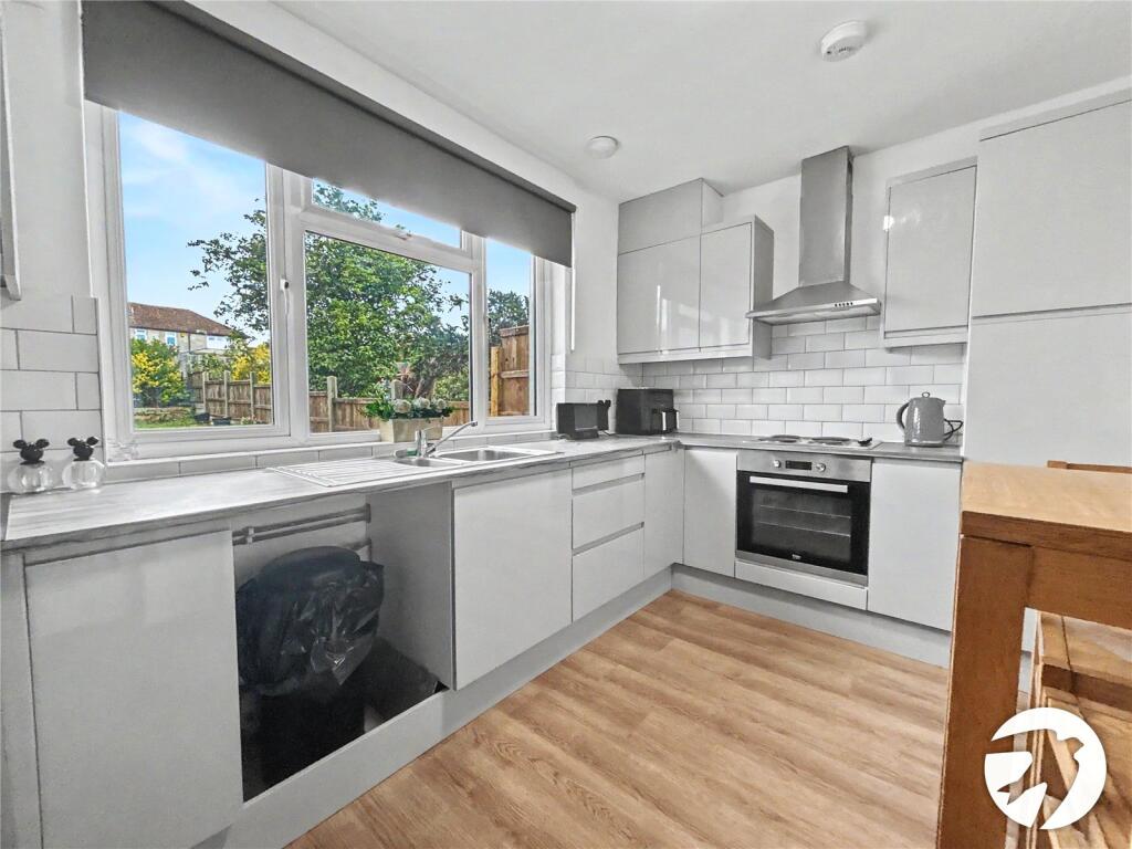House in London, Blackfen - More