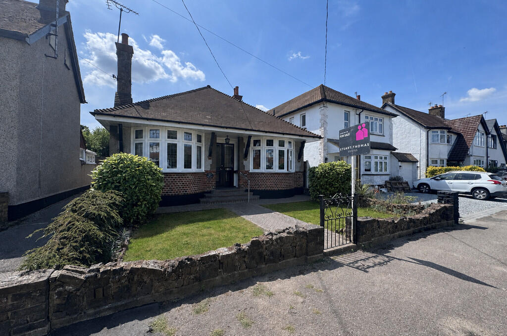 Main image of property: Arcadian Gardens, Hadleigh