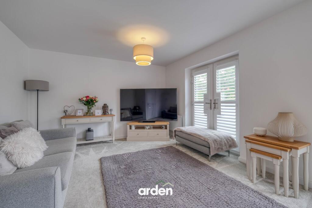 House in Solihull, Illshaw Heath, Cheswick Green - More