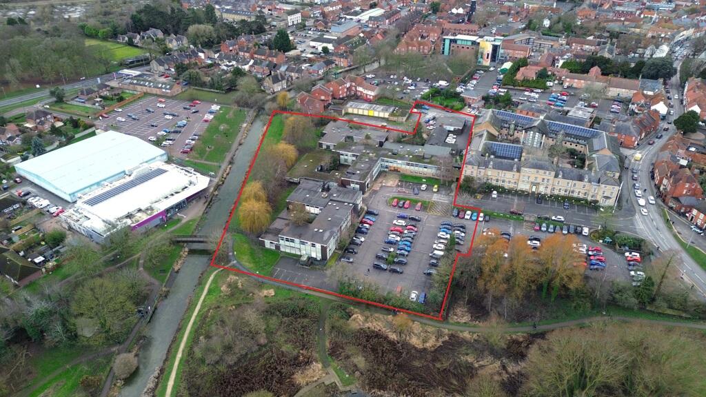 Main image of property: Former Lincolnshire County Council Offices, Eastgate, Sleaford, Lincolnshire, NG34 7EB
