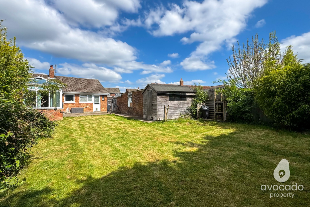 Longcroft Road, Thatcham - More