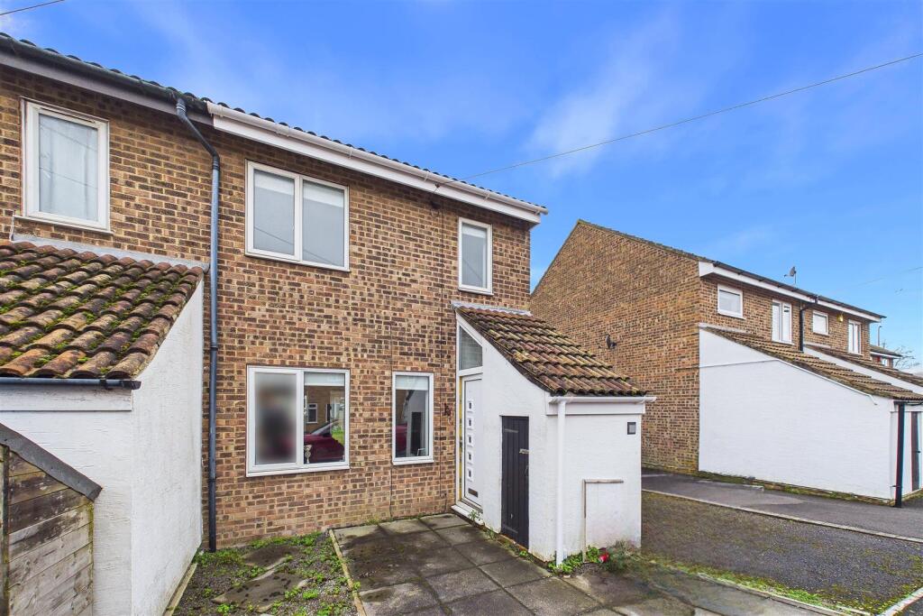 Main image of property: Within easy walking distance to Clevedon Town Centre