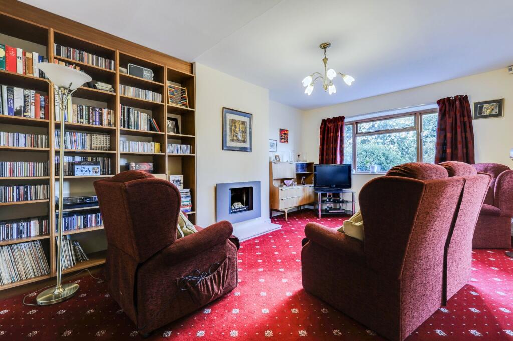 Carr Bridge Avenue, Leeds, West Yorkshire, LS16 photo 4
