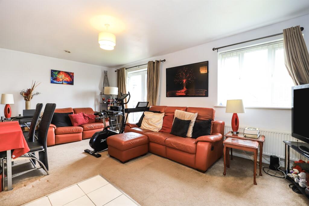 Prestwood Road, Near New Cross Wednesfield, Wolverhampton - View 3