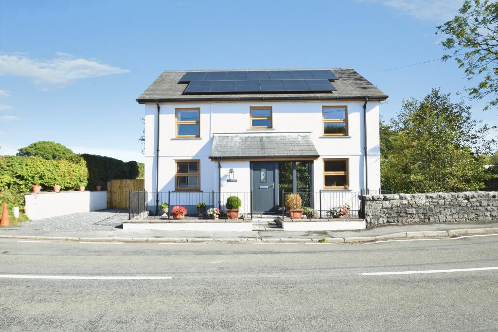 Main image of property: Maesybont, Llanelli, SA14