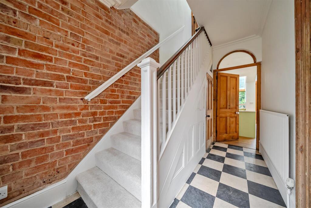 House in Shrewsbury, Shropshire - View 5