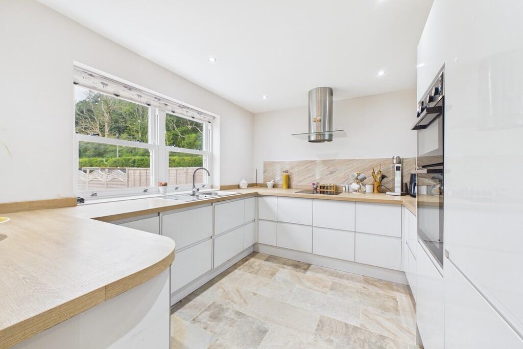 2 Embleton Cottages, Embleton, Cockermouth, Cumbria, CA13 9YA photo 4