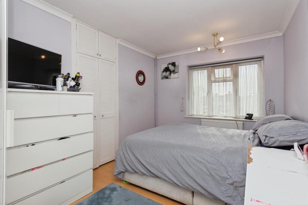 Apartment in Watford - View 4