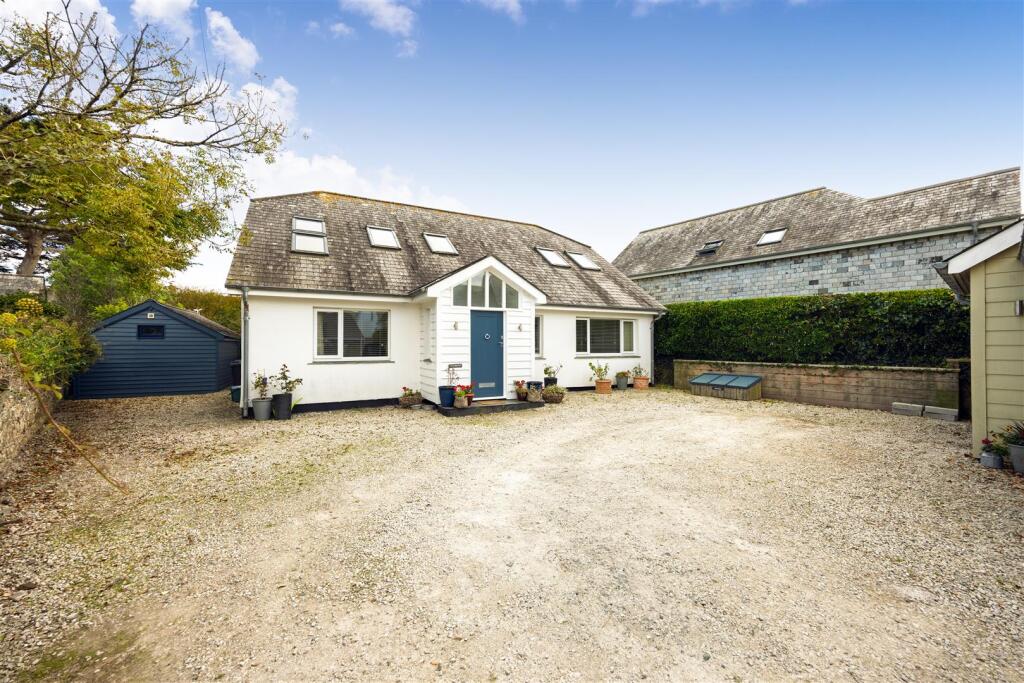 House in Plymouth - View 4