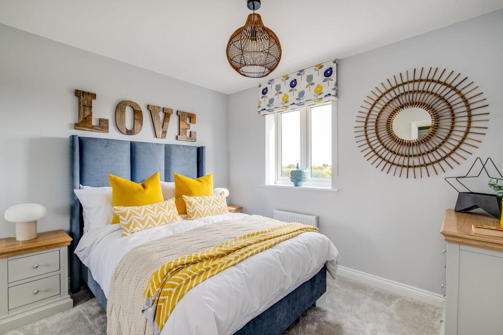 House in Luton - More