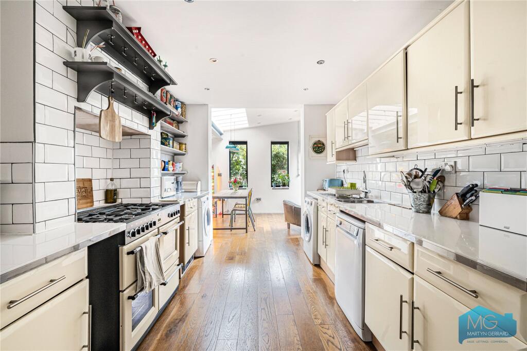 House in London, Crouch Hall Park, Crouch End - View 4