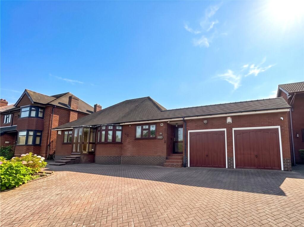 Main image of property: New Birmingham Road, Tividale, Oldbury, West Midlands, B69