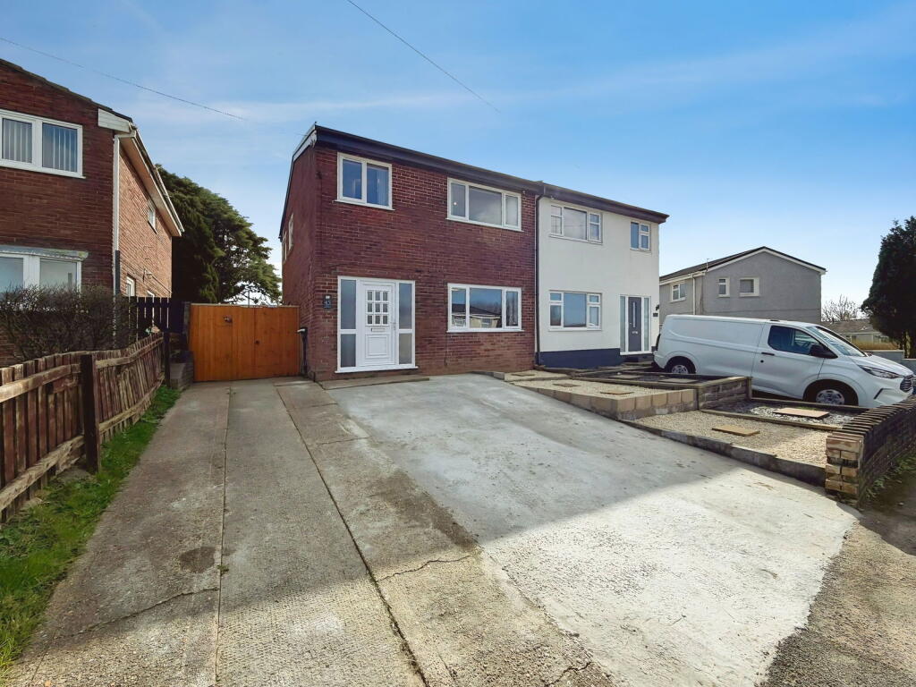 Main image of property: Heol Dal Y Coppa, Llansamlet, Swansea, SA7 9UZ