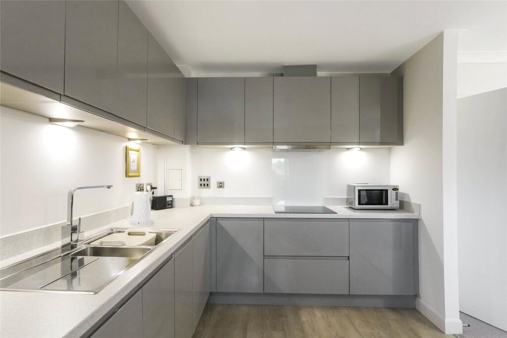 Apartment in Kilmarnock - More
