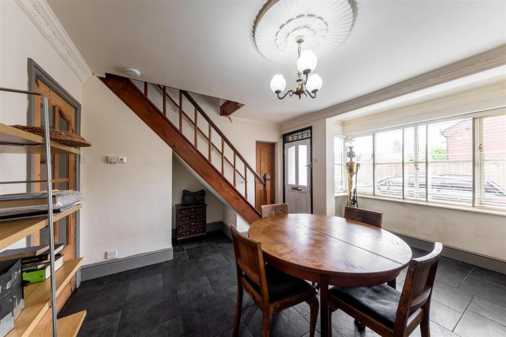 Coronation Terrace, Tarporley photo 4