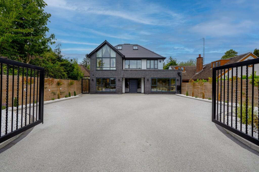 Main image of property: The Grove, Hampton-in-Arden, Solihull, West Midlands, B92