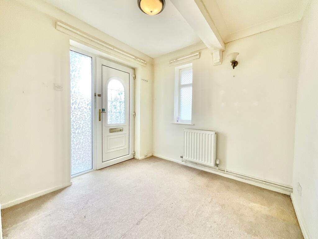 House in Stoke-on-Trent - More