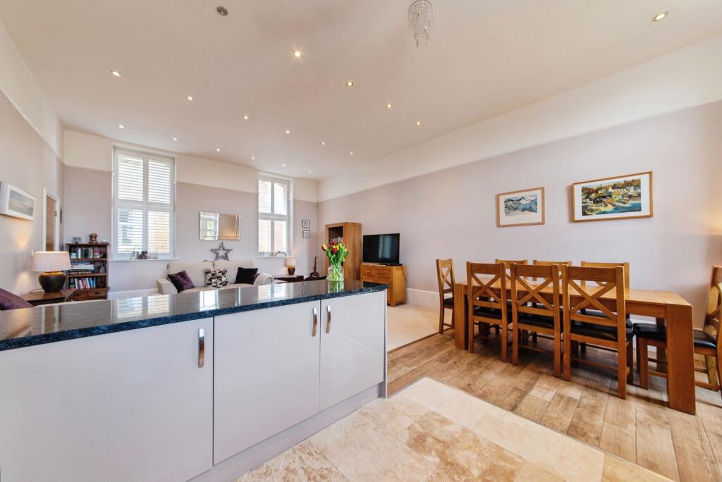 House in North Kesteven, Bracebridge Heath - View 4