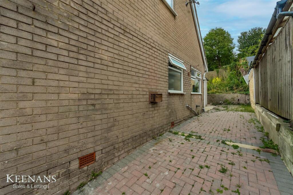 Additional image 19 of Edge End Avenue, Brierfield