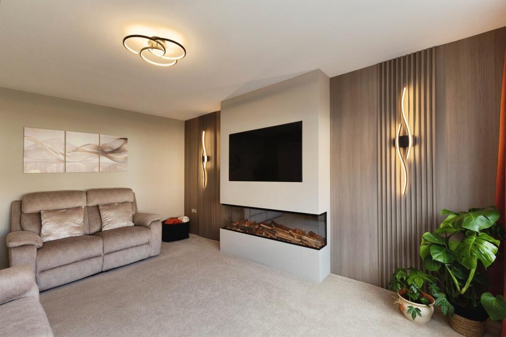 House in Stockton-on-Tees, Hartwell - View 4