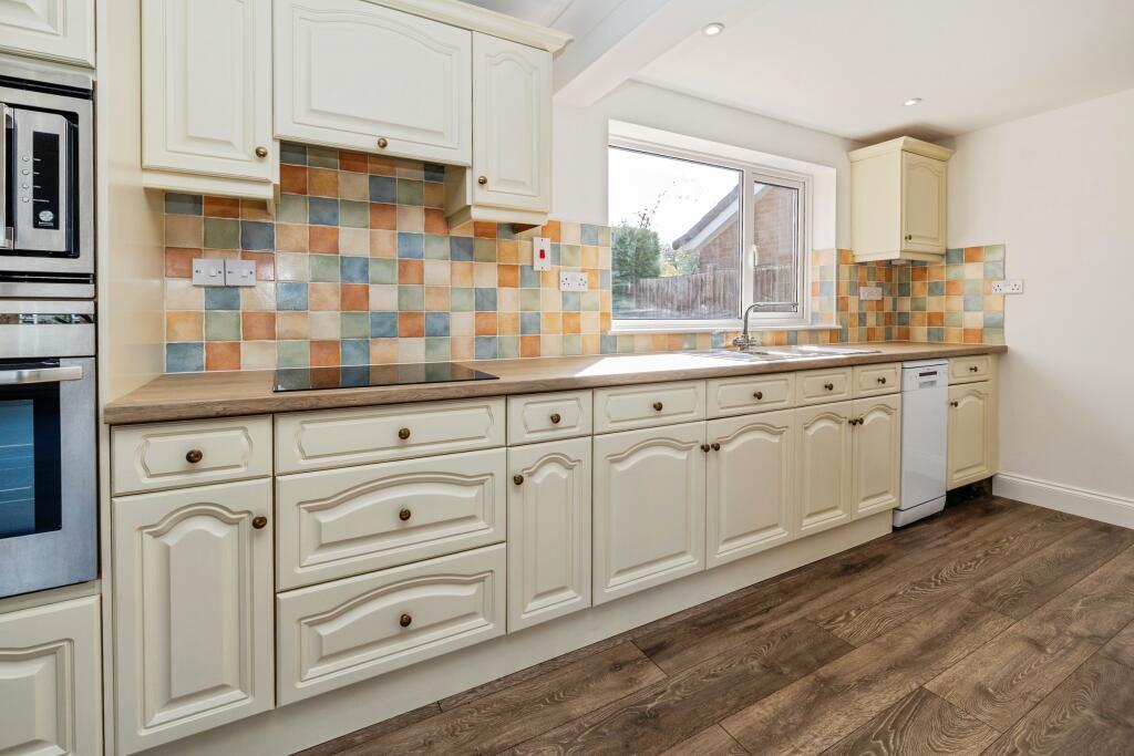 House in West Lindsey, Reepham - More