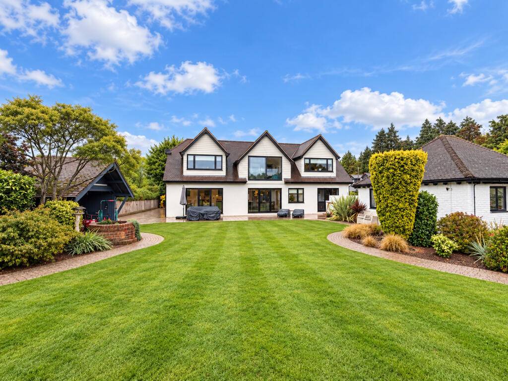 6-bed detached on Kittsmead, Colestock Road, Cowden, Edenbridge, East Sussex, £1,750,000