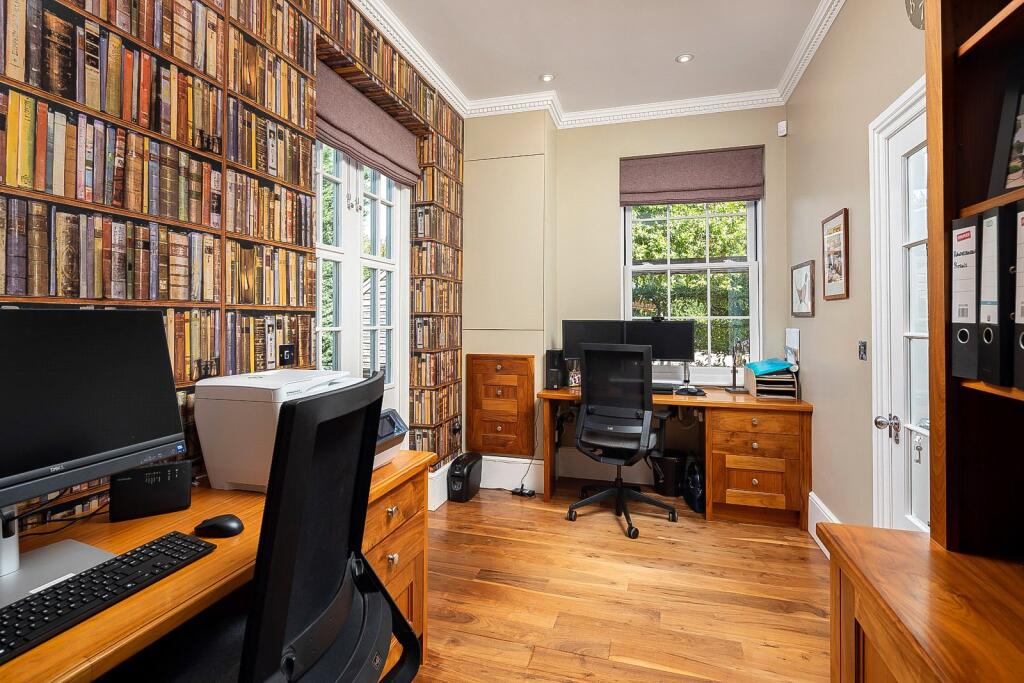 House in Stoke Goldington, Tyringham and Filgrave - More