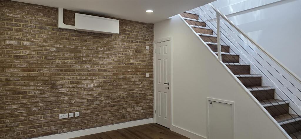 Main image of property: Draycott Mews, Fulham, SW6
