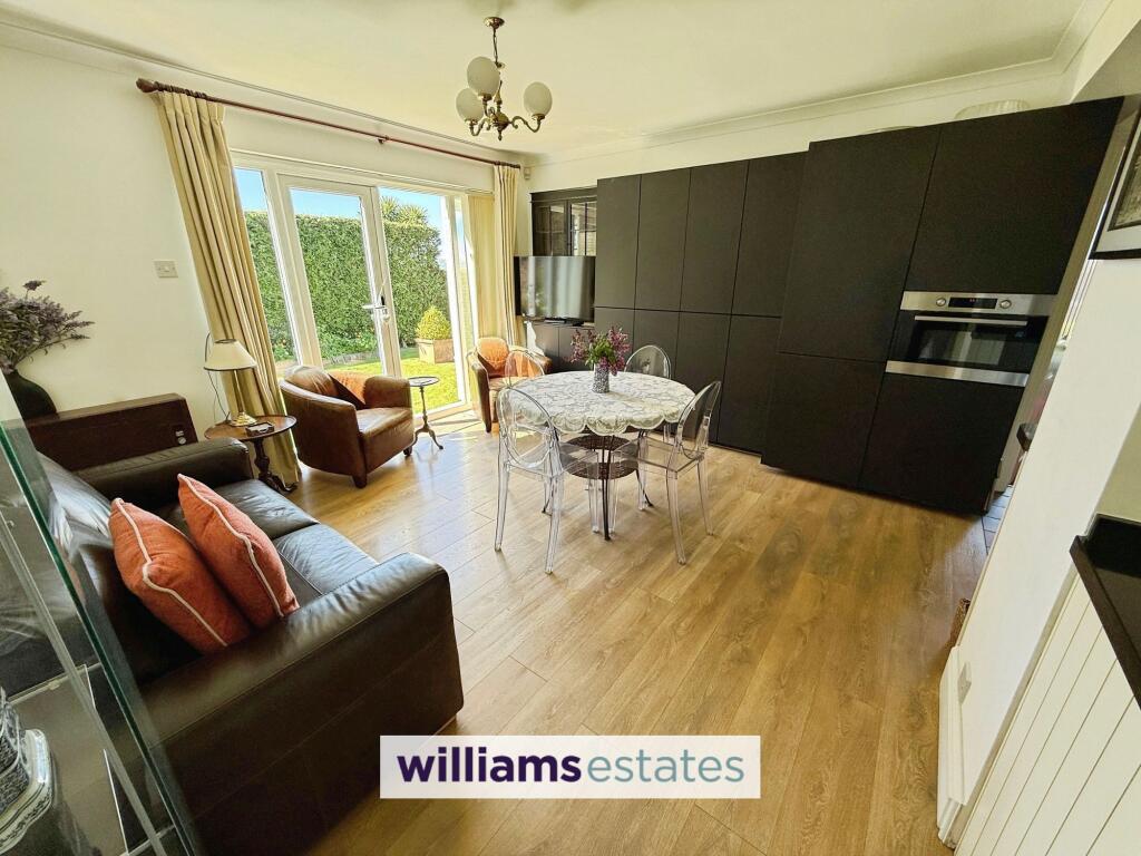 Bishopswood Road, Prestatyn, LL19 photo 4