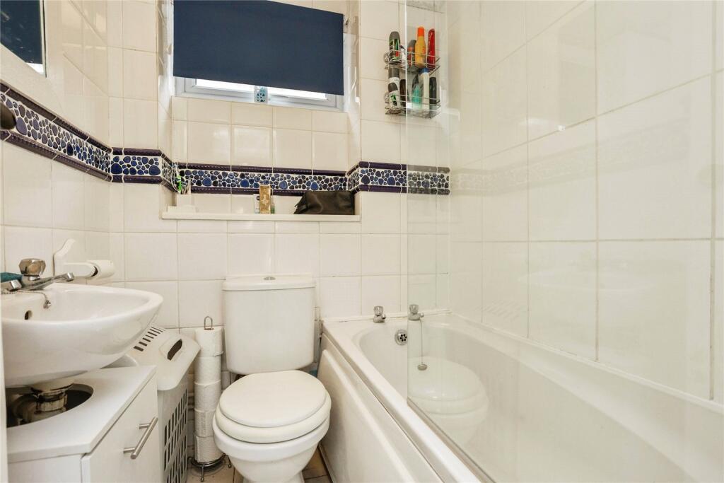 Apartment in Loughborough, Thorpe Acre - More