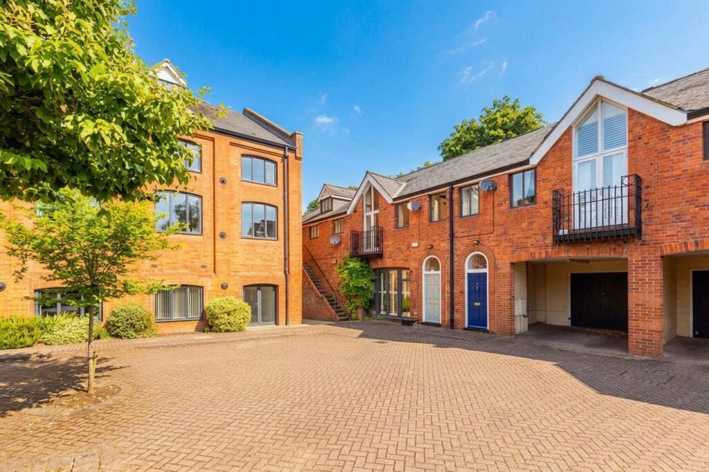 Main image of property: New Street, Henley-On-Thames, RG9