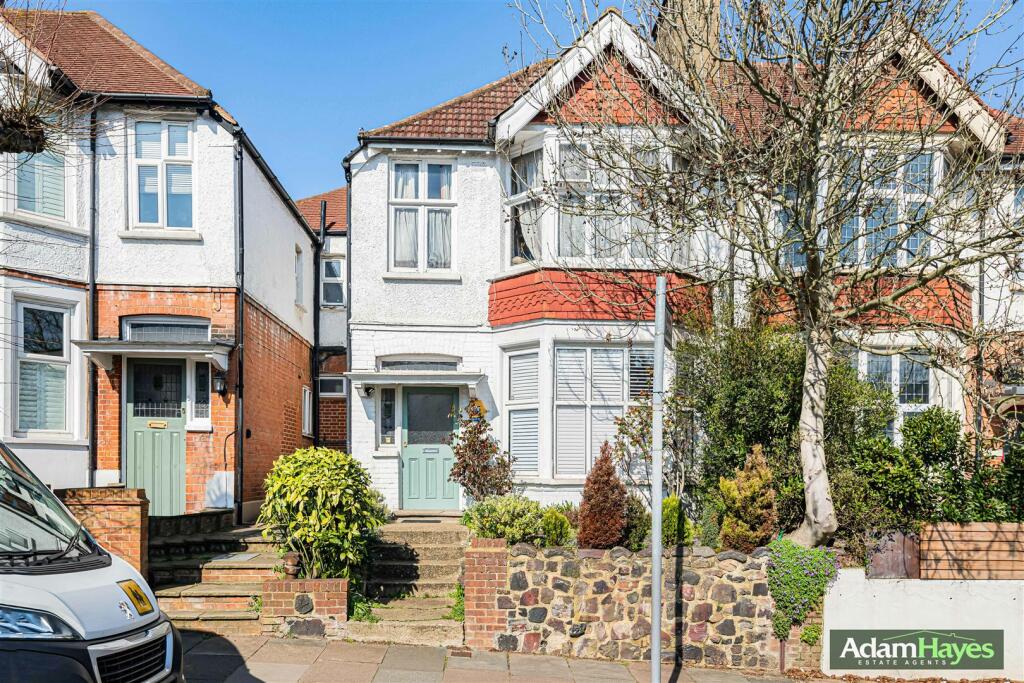 Main image of property: Squires Lane, Finchley, N3