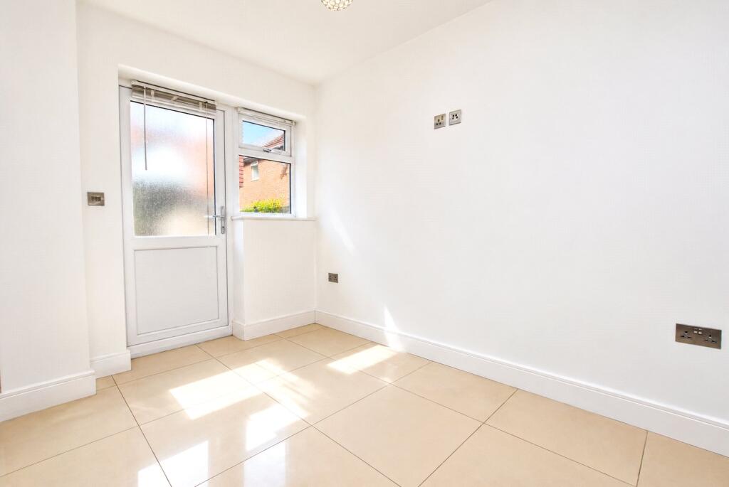 House in Guildford - View 4