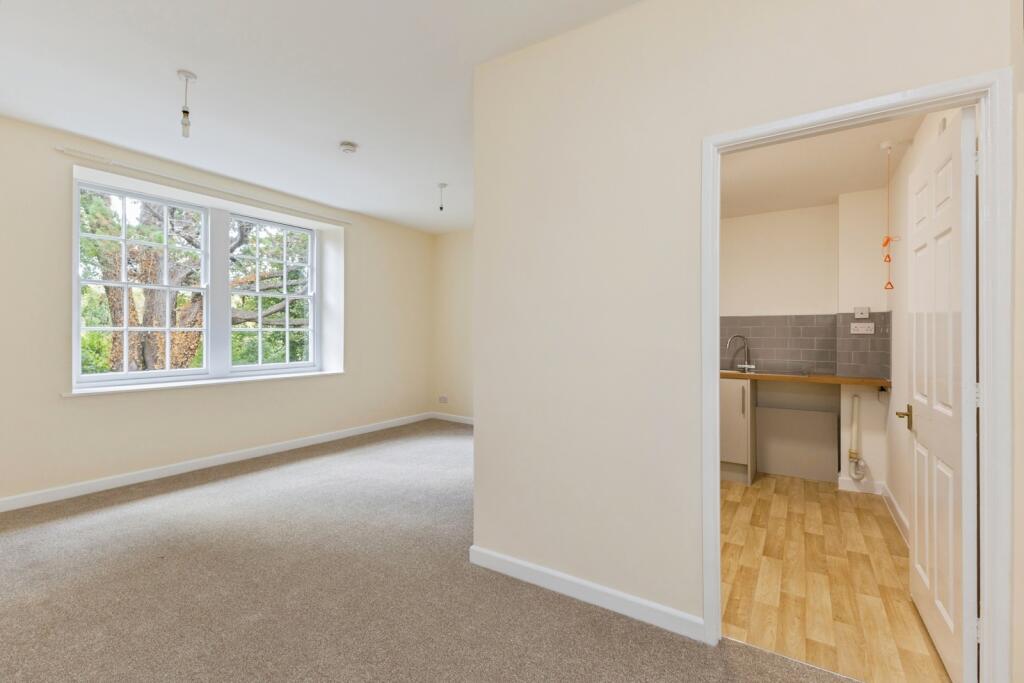 Apartment in Torquay - View 4