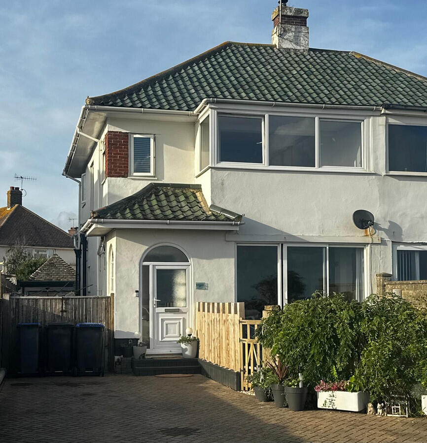 Main image of property: Brighton Road, Worthing, BN11