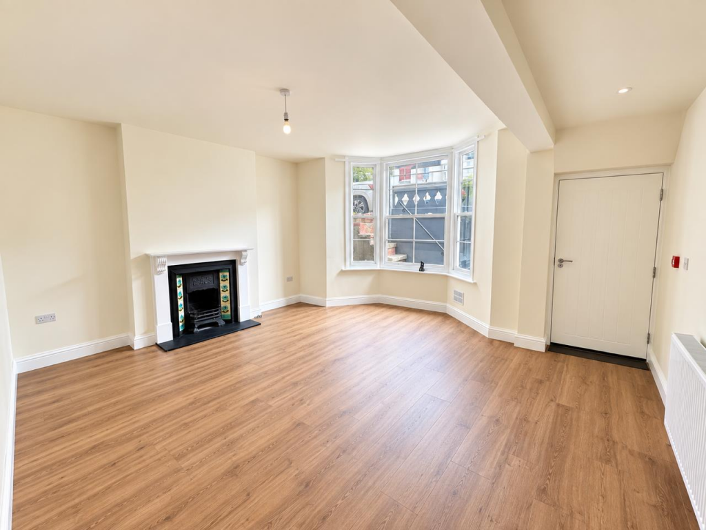 Apartment in Brighton - View 2