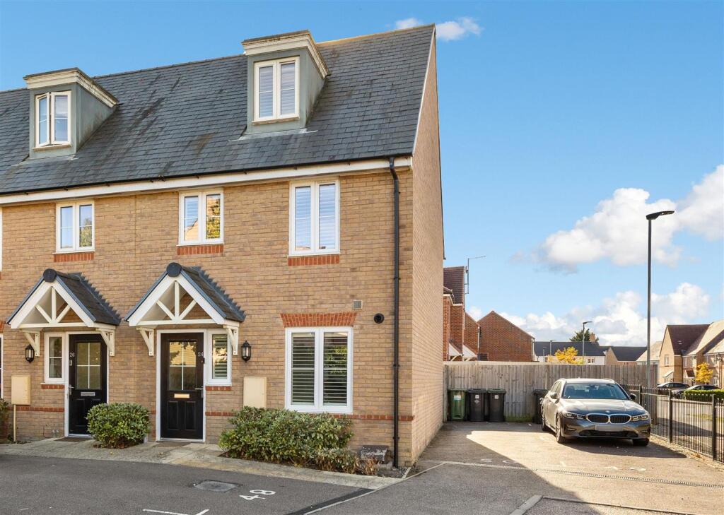 Main image of property: Hawthorn Croft, Stotfold SG5 4RT